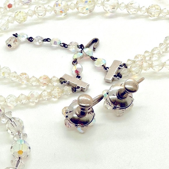 Beautiful vintage aurora borealis necklace lot - Picture 6 of 13